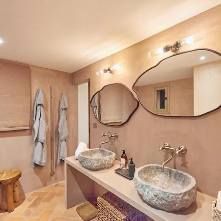 Casa Penisula 3*