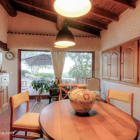 לינה וארוחת בוקר Casa Penisula